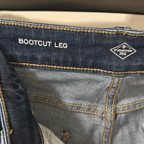 St. John’s bay boot cut jeans - Picture 3 of 3